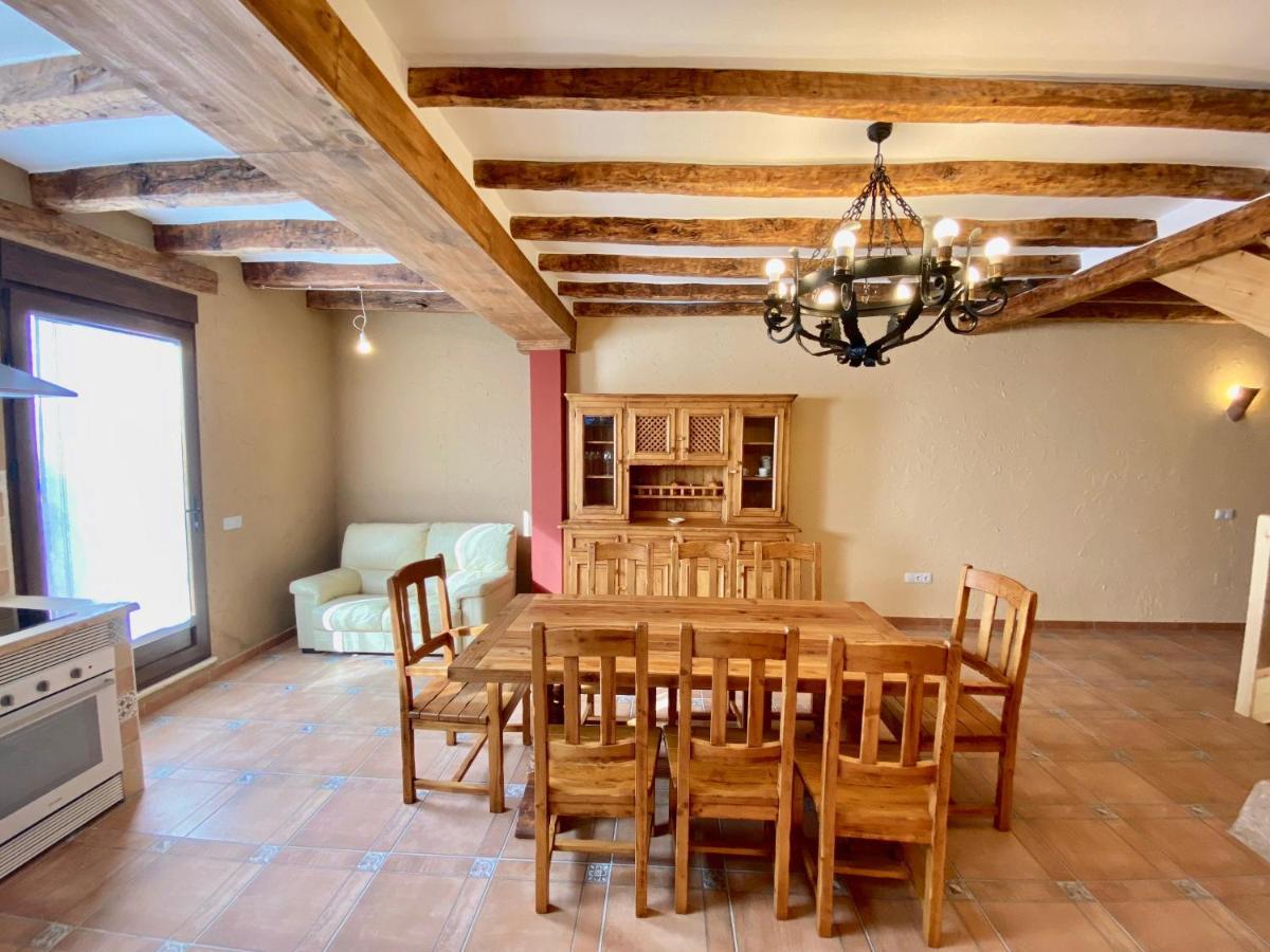 La Parada De Jimena-Casa Rustica Rodeada De Bodegas En รูเอดา ภายนอก รูปภาพ
